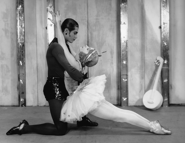 Серж Лифарь и Алиса Никитина в балете Джорджа Баланчина «Luna Park, or The Freaks» («Freak Ballet»), 1930