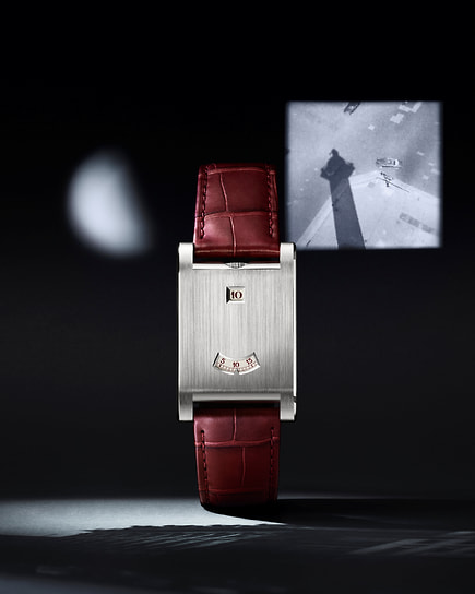 Cartier Priv&amp;eacute; Tank &amp;agrave; Guichets