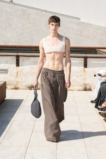 Niccol&amp;ograve; Pasqualetti на Pitti Uomo 108 с коллекцией SS 2026