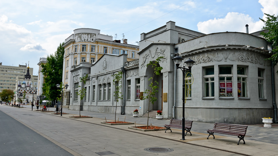 Особняк со львами, принадлежавший купцу Петру Шмидту, 1912