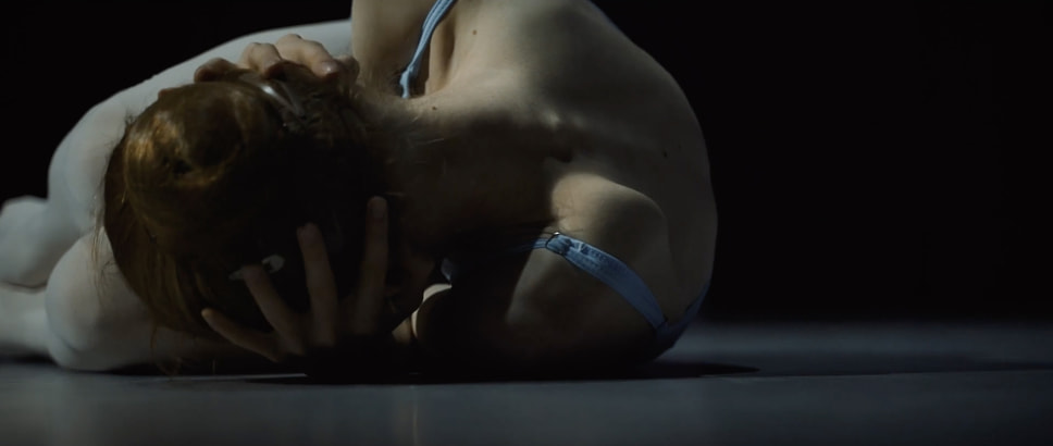 Кадр из фильма «Пуанты для моей мамы», режиссер Яна Недзвецкая, 2024