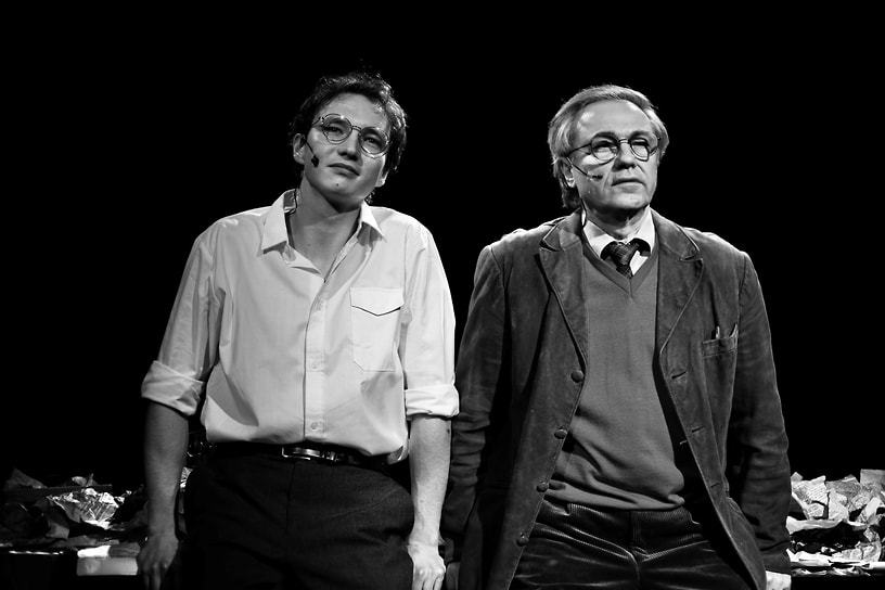 Сцена из спектакля «Ося. Иосиф. Joseph», режиссер Олег Сапиро