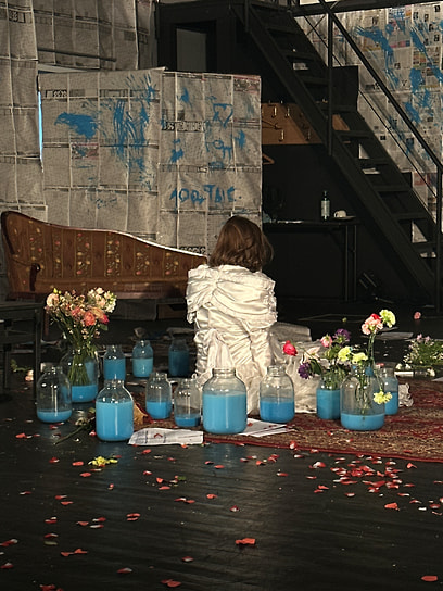 Сцена из спектакля «Идиоты», режиссер Сергей Волков